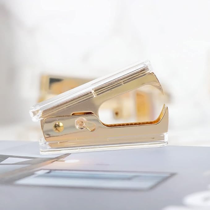 Gold Staple Remover Cute Clear Staples Remover Acrylic Body Steel Jaws Staple Puller Removal Tool for Dress Up Home Office School Desk Accessories Gift (Gold)