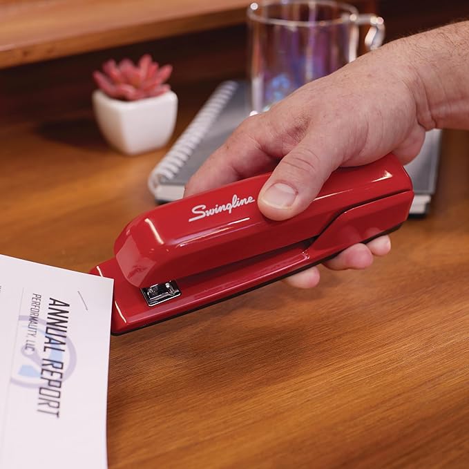 Swingline Stapler, 30 Sheet Capacity, 747 Business Stapler, Jam Free, Metal, Rio Red (74736)