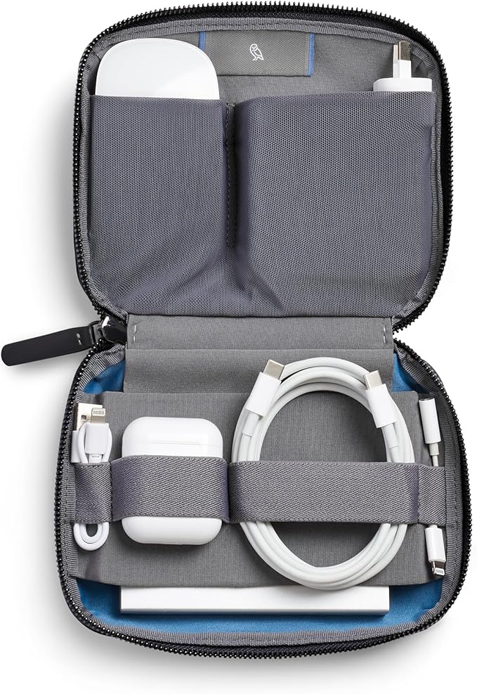 Bellroy Tech Kit Compact (Charger, Cables, Mouse, powerbank, USB Keys, dongles) - Black
