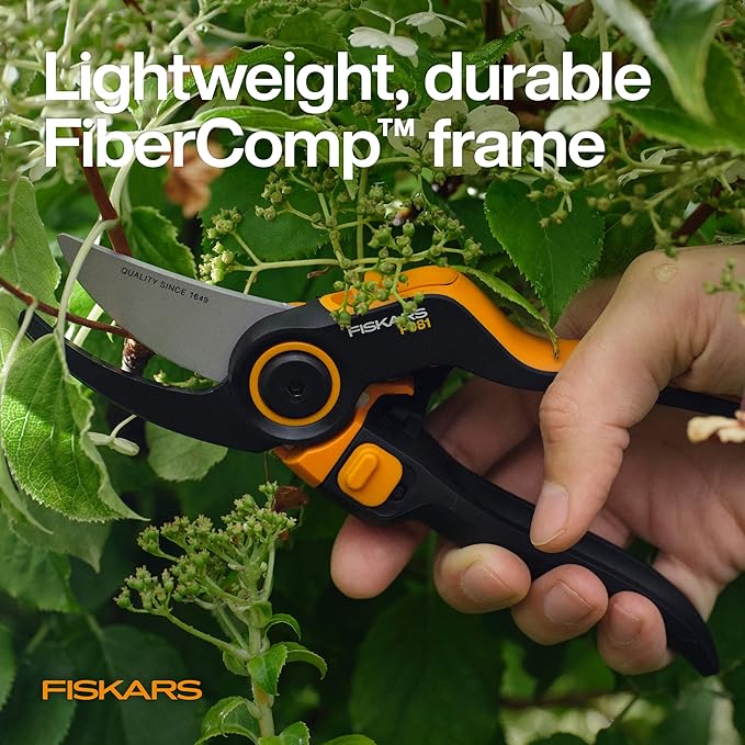 Fiskars DualAction Pruner – Hand Pruner with Two Cutting Modes, Bypass Garden Pruner for Stems and Branches up to 1", Low-Friction Steel Blade, FiberComp Frame